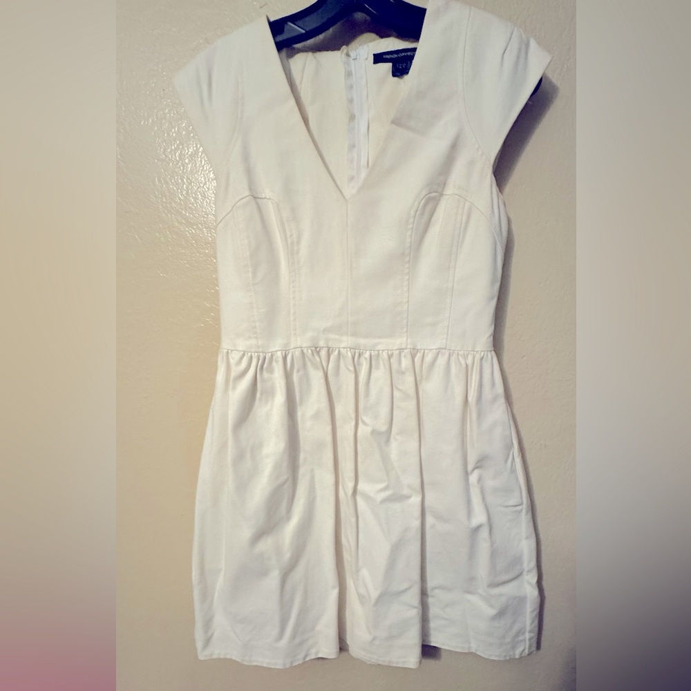 Cutest mini white dress with pockets